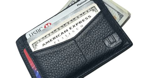 what is an rfid wallet and how does it work